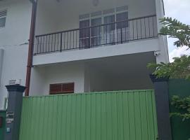 Nirmala Homestay, hotel v destinaci Polgasowita