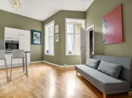 Stylish City Living - Close to everything