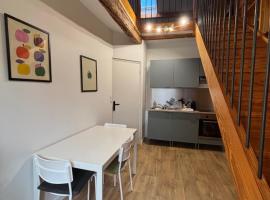 Duplex refait à neuf - Pibrac, proche Colomiers: Pibrac şehrinde bir otel