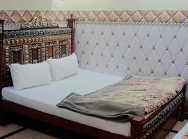 Hotel crown palace, hotel i Islamabad