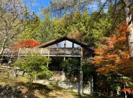 Cabin D 3min walk Lake Saiko remote work BBQ, 5min drive Kawaguchi Lake Mt Fuji view