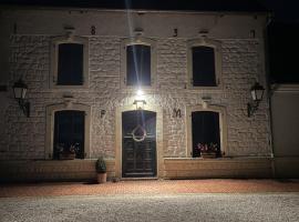 Le moulin de Houbronne, hotel in Menneville