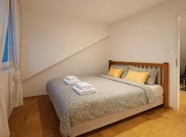 KindStay Suite w Free Parking near Prague Airport