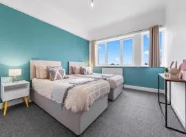 Stylish 2-Bed Retreat Near Twickenham Stadium