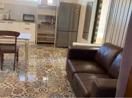 Mains Rd 带厨房卫浴泳池附属公寓M4