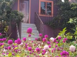 ណាវិតាយ៉ារី បឹងហ្គាឡូ Navitayary Bungalow, Resort in Krong Saen Monourom