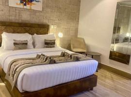 Blue Orange Hotel and Towers - Onipanu, Lagos, hotel in Ikorodu