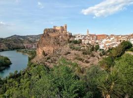 Exclusivo Apartamento COFRENTES, ξενοδοχείο σε Cofrentes