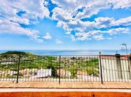 DIMORA Concept - Casa Saracena - Sea View, Terrace and Free Parking, hotel a Ranzi