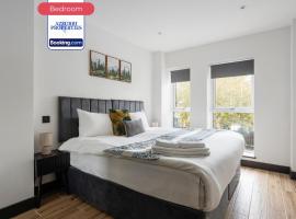 Modern 2BR Flat on High Road with Great Transport Links, hotel u gradu 'Finchley'