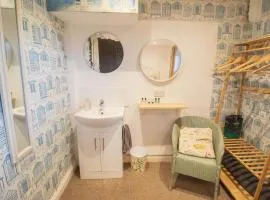 Pebbles Apartment By Air Premier