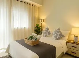 Baguio City Condo with Romantic Balcony, Near Session