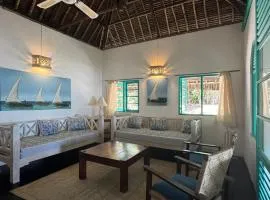 Beachfront Paradise Cũcũ Cottage Watamu