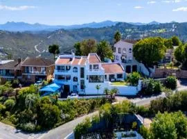 Pamosoro Pegomo Villa - Luxurious Knysna Views!