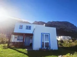 Little Pearl in Bettys Bay