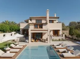 Newly Renovated Villa Ikos with Private Pool & BBQ