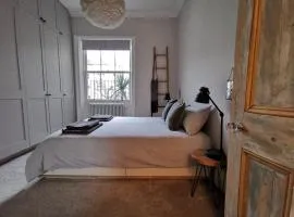 Luxury Apartment in Brightons Best Location