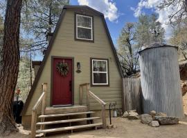 Cozy Rustic Cabin in the Prescott National Forest near Lynx Lake in Prescott, Arizona, hotel em Walker