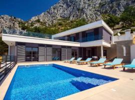 Villa Arina, ξενοδοχείο σε Omiš