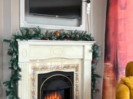 Robins Lodge by the sea, chalet in Lytchett Minster