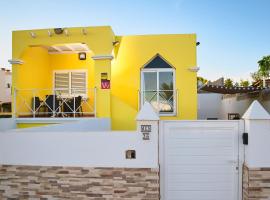 Casa Min26, hotel in Caleta De Fuste