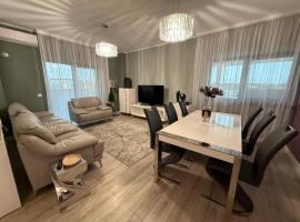 Premium Apartment, hotel com piscinas em Craiova