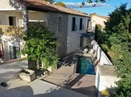 Bardelours 1 Charming house with swimming pool in the heart of the Pic Sa