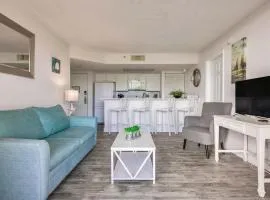 Tortuga Suite at Sunrise Suites Resort - Heated Pool, Hot Tub & Free Parking