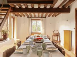 Harmony Homes La Chapelle-Hareng - Indoor Pool Sauna & Spa, hotel a Le Planquay