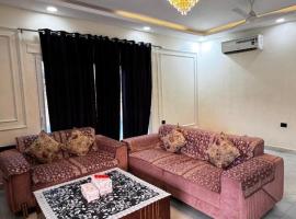 Banke bihari farm, hotell sihtkohas Greater Noida