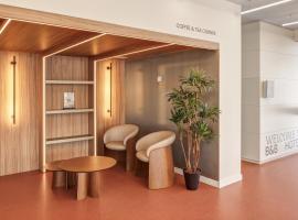 B&B HOTEL Granada Estación, khách sạn ở Granada