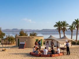 Marcelia Eco-Village Front Lake View, glamping site in Siwa
