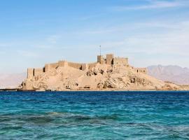 Movenpick Taba Resort & Spa, hotel in Taba