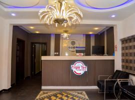 Triple Tee Luxury Hotel & Service Apartments Surulere, ξενοδοχείο σε Lagos