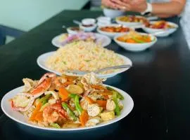 Sinharaja Eliphinity Hotel and Restaurant