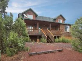 Ontario Ave Remodeled Log Cabin on 1 Acre Gateway to Grand Canyon Amazing Views