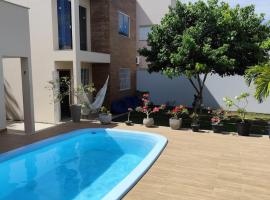 Casa de praia Guriri ES - piscina e churrasqueira, Hotel in São Mateus