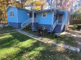 Family-Friendly 3-Bedroom Escape with Boat or RV Parking