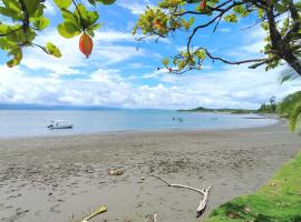Agua Luna by the beach, hotel perto de Aeroporto de Golfito - GLF, Puerto Jiménez