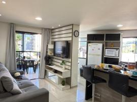 Apto das Orquídeas- 3 Quartos climatizados - Apto espaçoso,confortável com sacada de frente com duas amplas janelas, a 100 m do Parque Termal, hotel in Piratuba