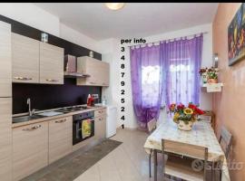 Appartamento posizione comoda、コッレーニョのホテル