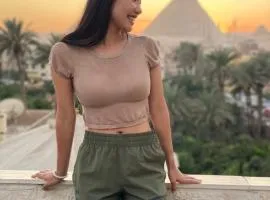 Pyramids Hotel & Free pickup shuttle