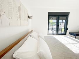 Petite Mansion, hotel in Našice