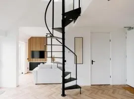 Lake House 10 - 4 Person Lake view Apartment!