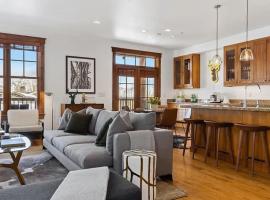 Spacious 4-Bedroom Mountain Retreat in Jackson, hotel en Jackson