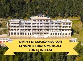 Pràcatinat Hotel & Restaurant