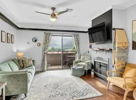 Balcony Views to Gatlinburg