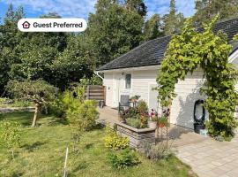 Seaside Apartment Close to Borgholm, khách sạn ở Borgholm