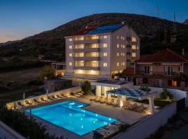 Apartments Top Hill, hotel din Trogir