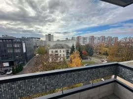 Простора і сучасна євродвушка в центрі Черкас!